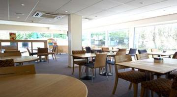 Holiday Inn Express Manchester Airport Ringway Exterior foto